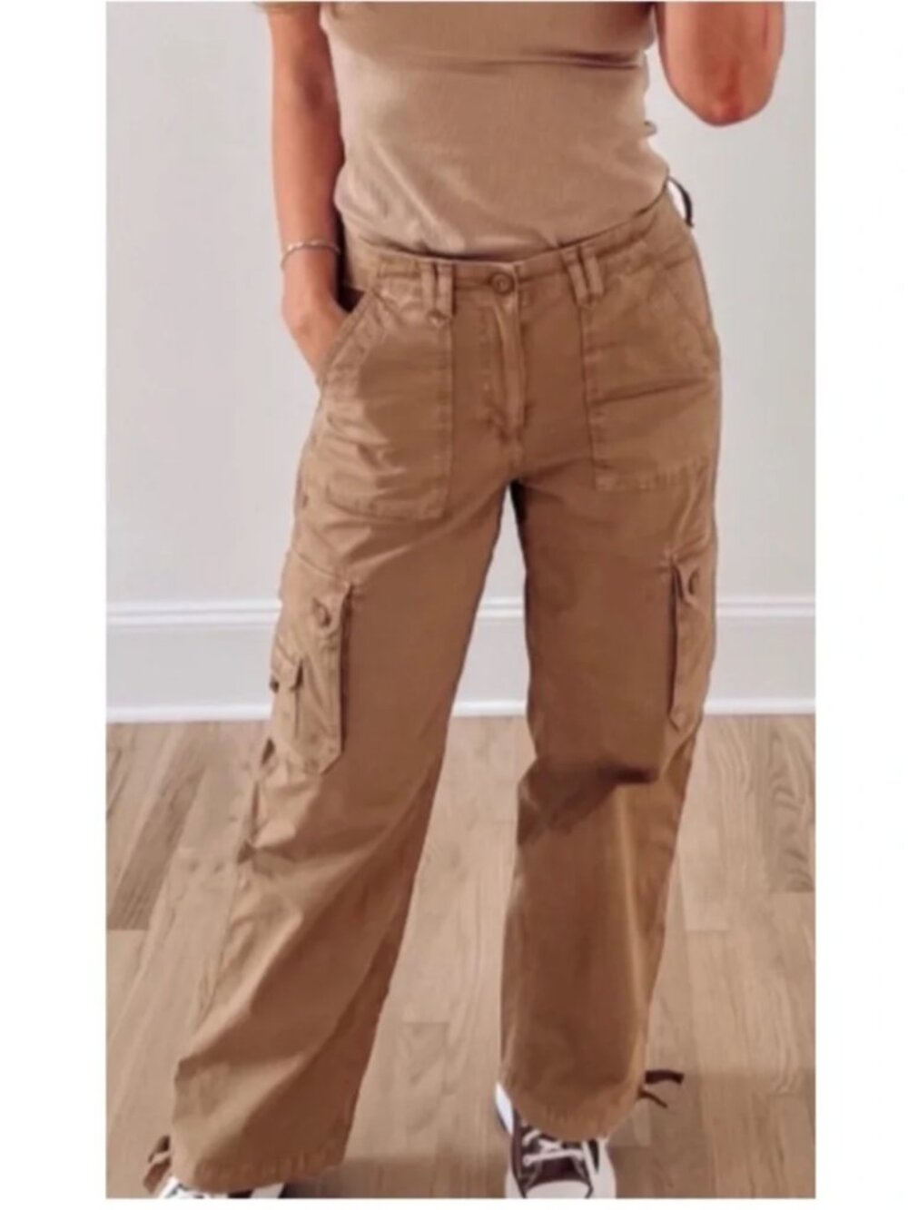American Eagle Baggy Jogger Cargo Pants Tan